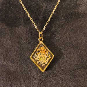 Gold and White Flower Necklace 18-21 inches